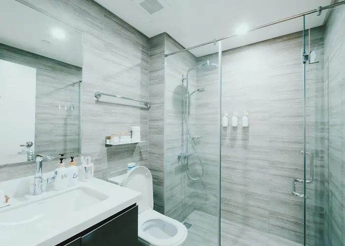Apartamento Modern 41f With Makati Skyline View Pool And High Speed Wifi In Poblacion *