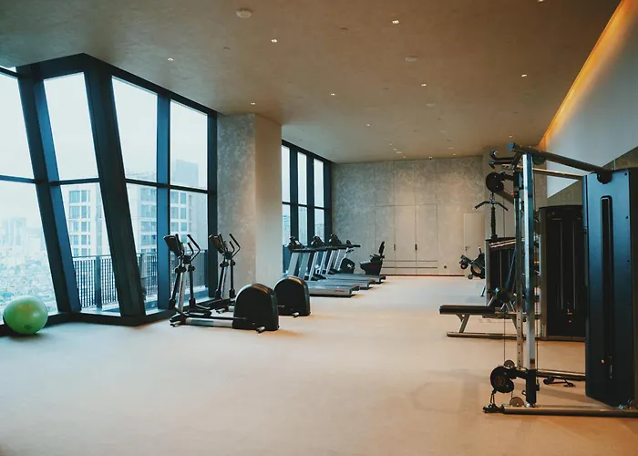 Apartamento Modern 41f With Makati Skyline View Pool And High Speed Wifi In Poblacion