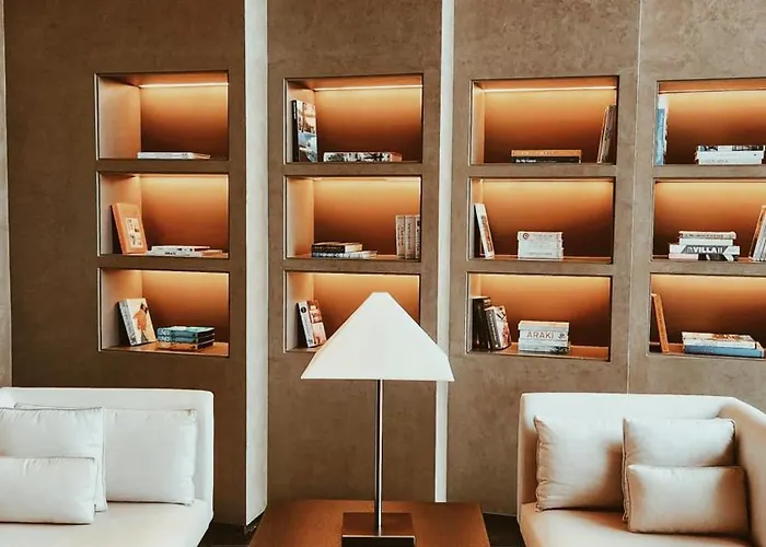 Modern 41f With Makati Skyline View Pool And High Speed Wifi In Poblacion * Manila